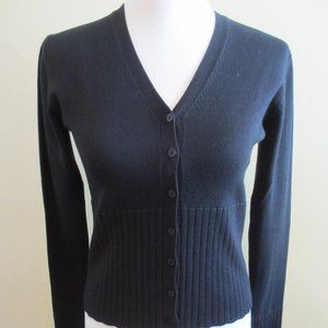 SHU SHU BLACK BUTTON FRONT V-NECK SWEATER RIBBED BOTTOM LONG SLEEVE SMALL